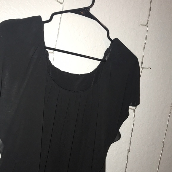 black blouse - Picture 2 of 8